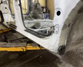 Порог кузова Toyota