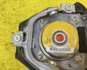 Подушка безопасности водителя Toyota