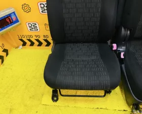 СИДЕНИЕ ПАРА Toyota
