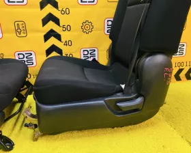 СИДЕНИЕ ПАРА Toyota