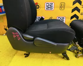 СИДЕНИЕ ПАРА Toyota