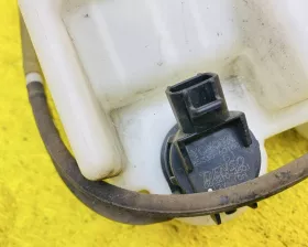 Бачок стеклоомывателя Toyota