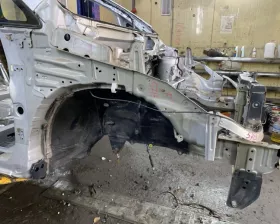 Лонжерон Toyota