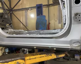 Порог кузова Toyota