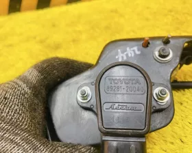 Педаль подачи топлива Toyota