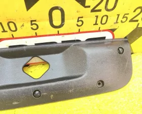 Пластик замка багажника NISSAN