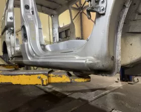 Порог кузова Nissan