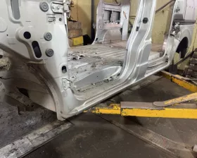 Порог кузова Nissan