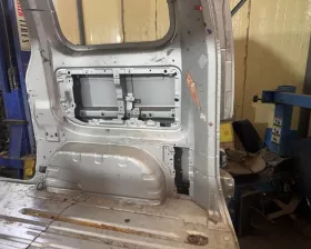 Крыло заднее NISSAN