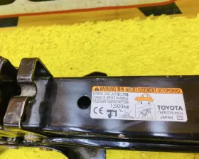 Поддомкратник/ домкрат Toyota