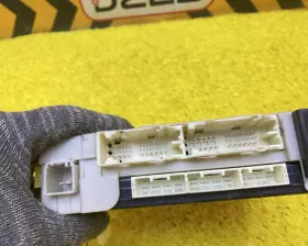 Электронный блок Toyota