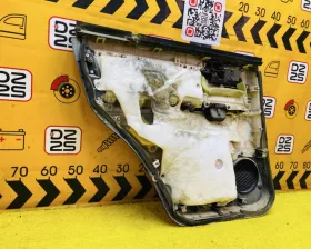 Обшивка дверей TOYOTA