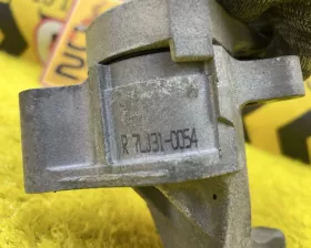 Натяжитель ремня генератора Toyota