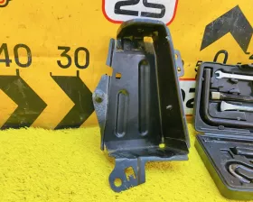 Поддомкратник/ домкрат Toyota
