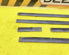 Молдинги на крыше TOYOTA