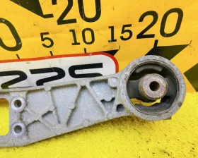 Подушка редуктора SUZUKI