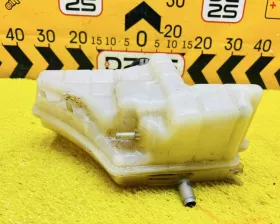 Бачок расширительный Toyota