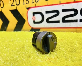 Кнопка включения 4WD TOYOTA