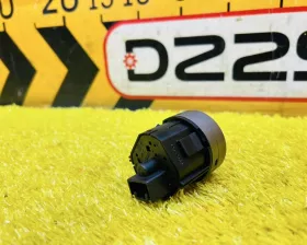 Кнопка включения 4WD TOYOTA