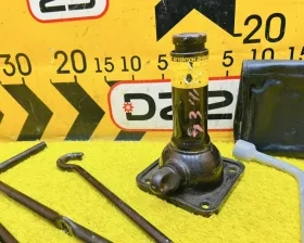 Поддомкратник/ домкрат Toyota