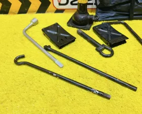 Поддомкратник/ домкрат Toyota
