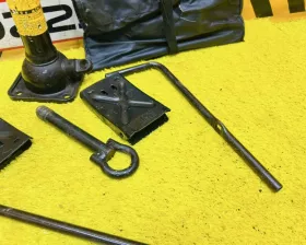 Поддомкратник/ домкрат Toyota