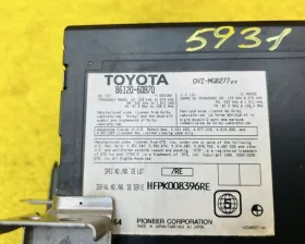 Магнитофон TOYOTA