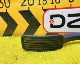 Педаль подачи топлива TOYOTA