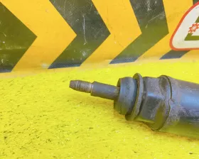 Амортизатор Toyota
