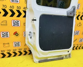 Дверь боковая Nissan
