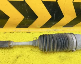 Рулевая рейка NISSAN