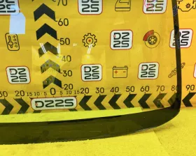 Лобовое стекло NISSAN