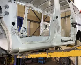 Порог кузова Nissan