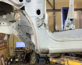 Порог кузова Nissan