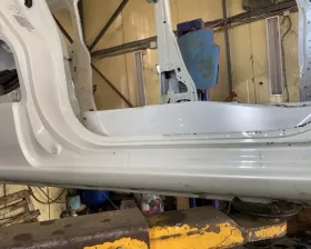 Порог кузова Nissan
