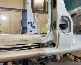 Порог кузова Nissan
