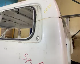Крыло заднее NISSAN