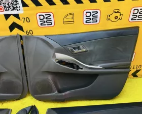 Обшивка дверей Toyota
