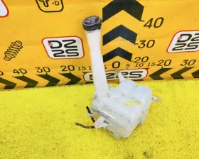 Бачок стеклоомывателя Toyota