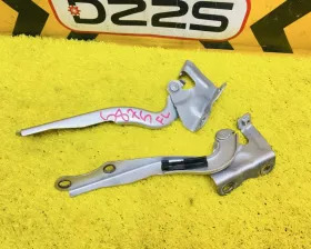 Петля капота Toyota