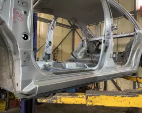 Порог кузова Toyota