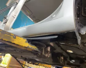 Порог кузова Toyota