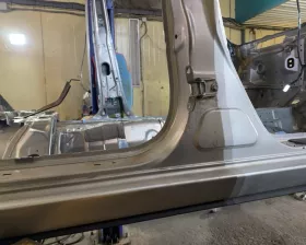 Порог кузова Toyota