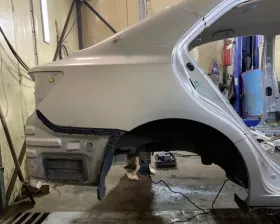Крыло заднее Toyota