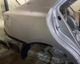 Крыло заднее Toyota
