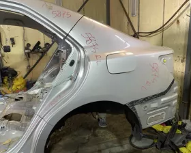 Крыло заднее Toyota