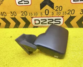 Уши Nissan