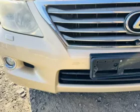 Решетка радиатора Toyota