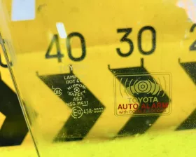 Стекло двери Toyota