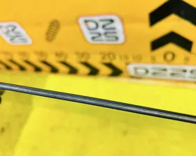 Стекло двери Toyota
